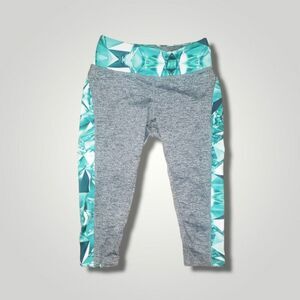 LuLaRoe Jade Capri Leggings Small gray Athletic Workout